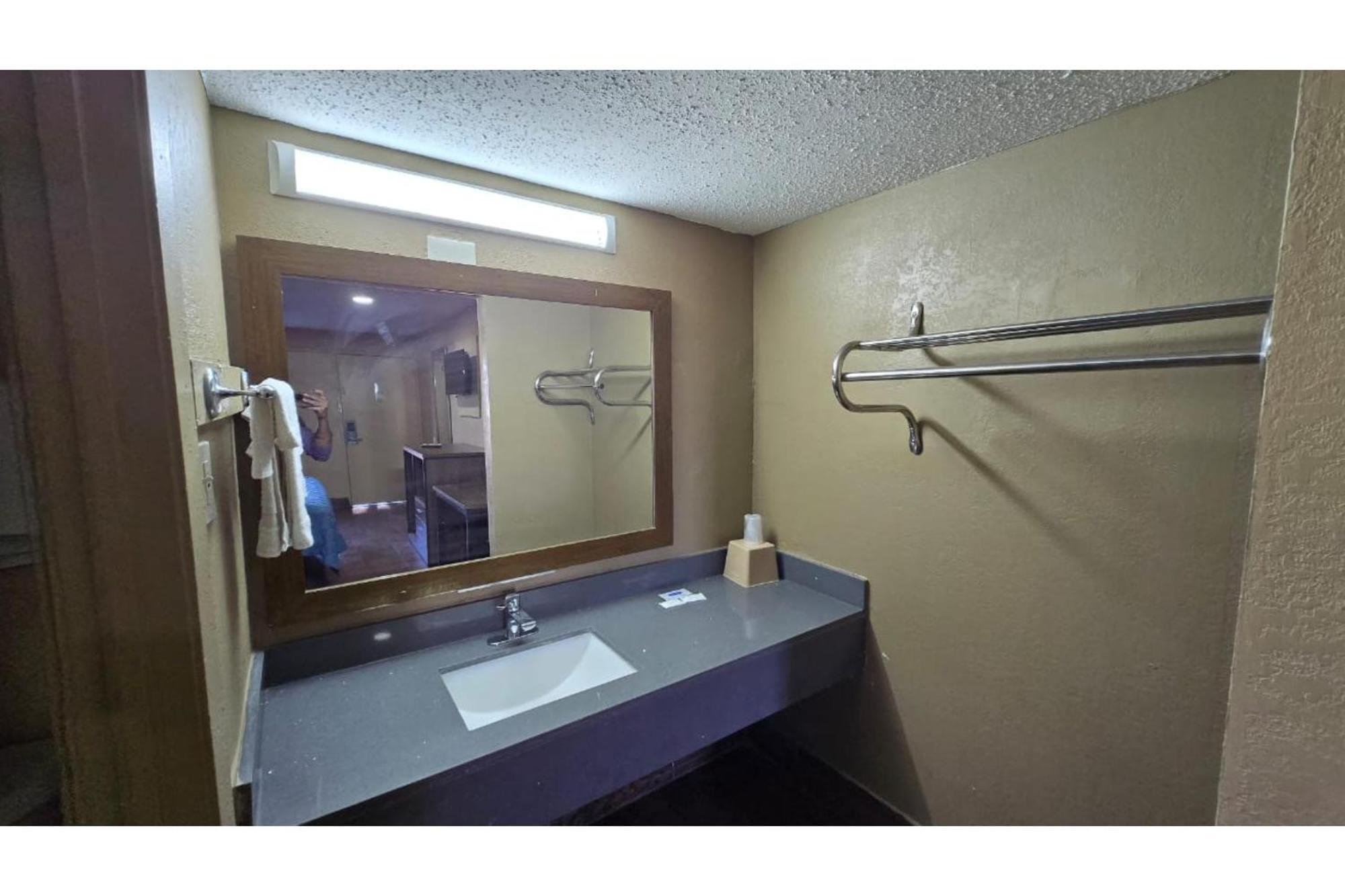 Diamond Inn Motel By Oyo Jackson Hwy 80- I-20 Экстерьер фото